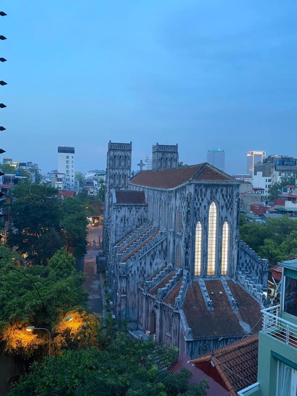 Hanoi Capital Premium Hotel Exterior photo