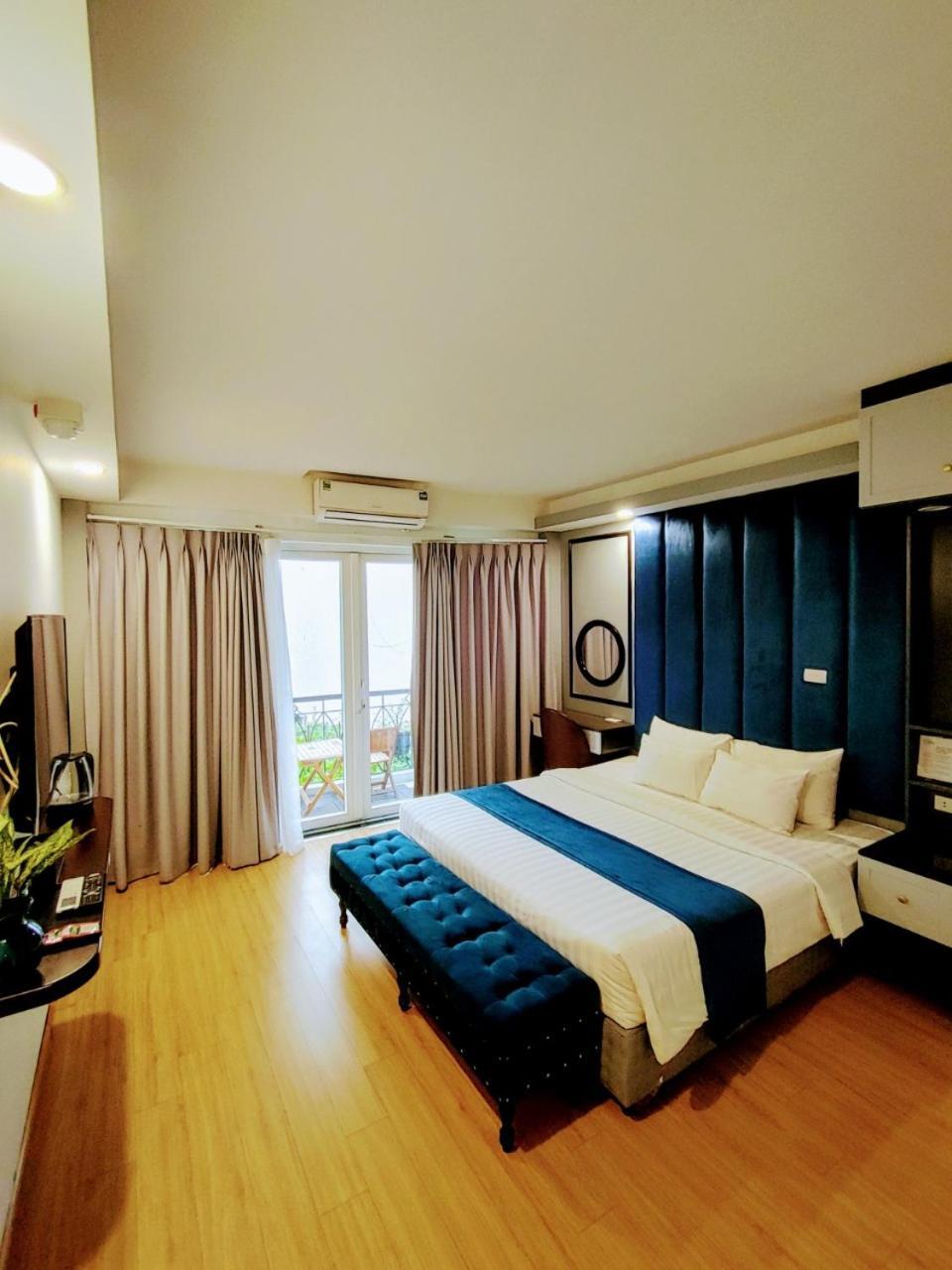 Hanoi Capital Premium Hotel Exterior photo